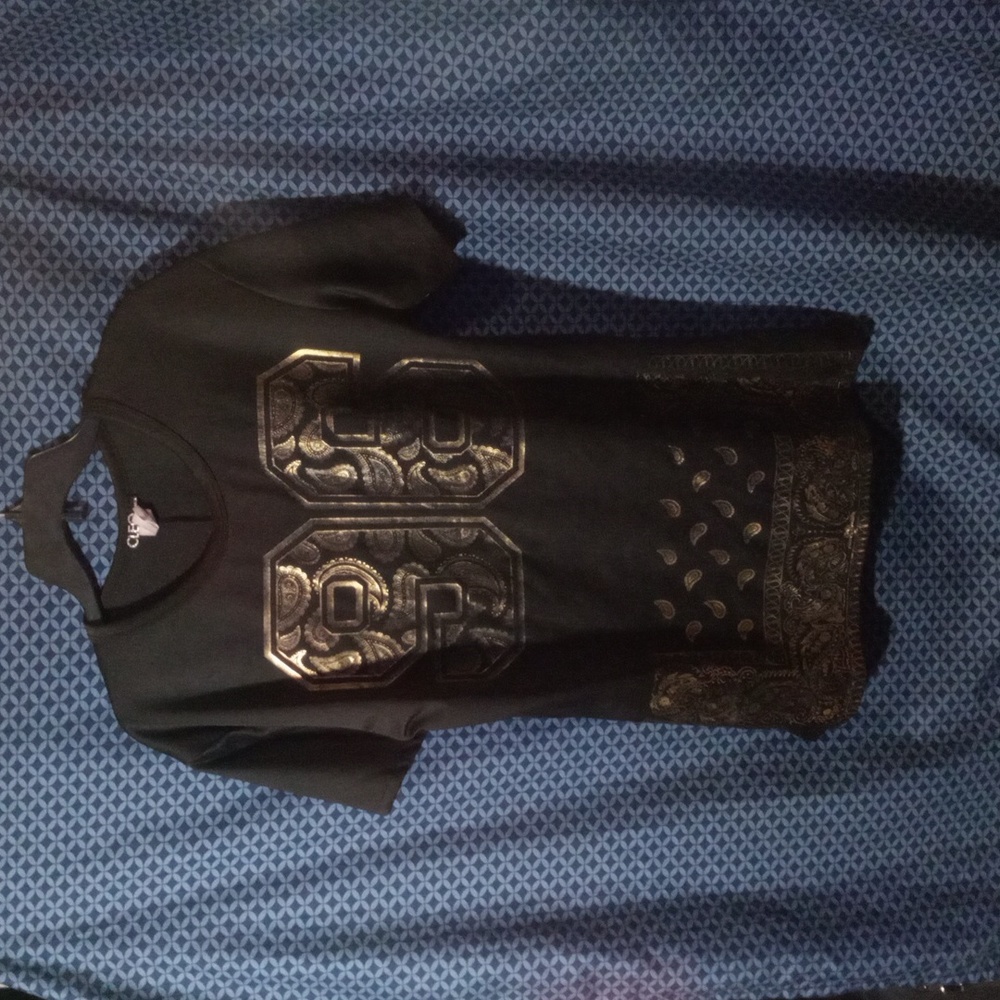 Cleo Apparel Bandana Bevel T-shirt